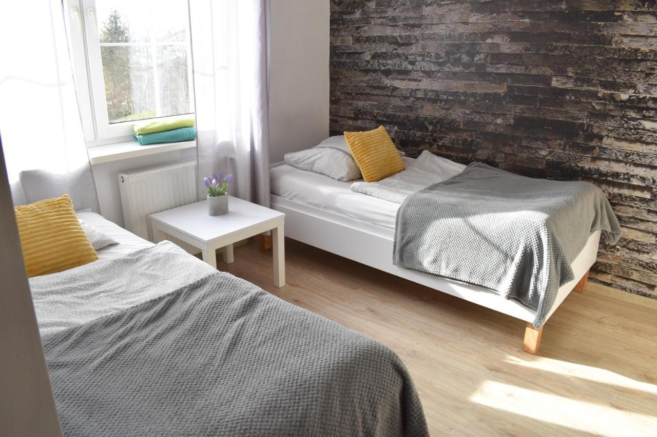 Hostel Przed Switem Gorzow Wielkopolski Ngoại thất bức ảnh