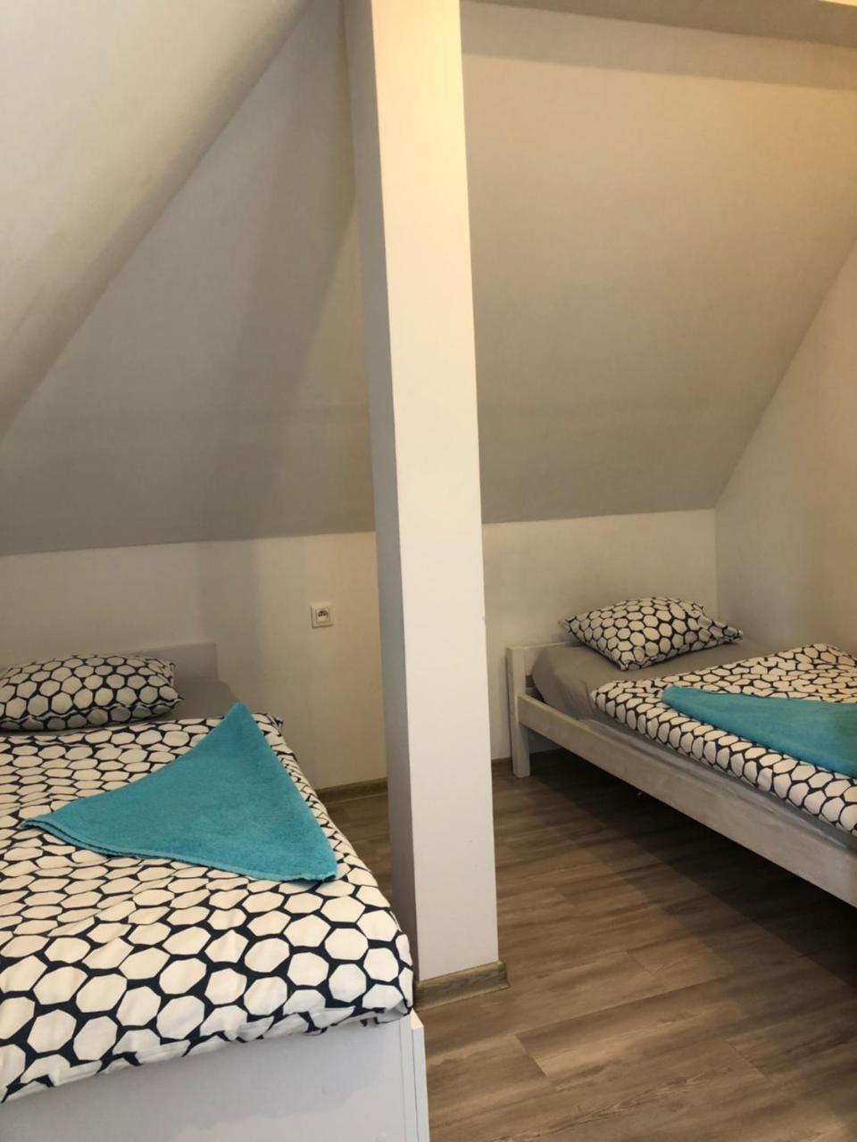 Hostel Przed Switem Gorzow Wielkopolski Ngoại thất bức ảnh