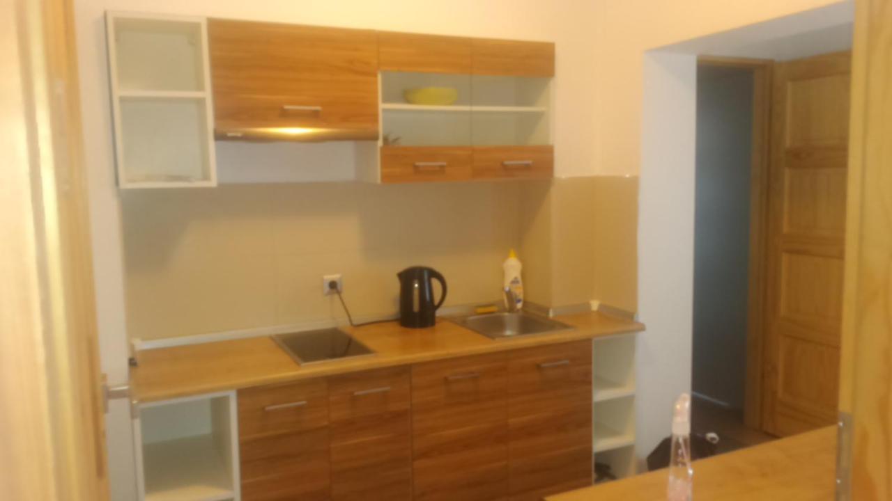 Hostel Przed Switem Gorzow Wielkopolski Ngoại thất bức ảnh